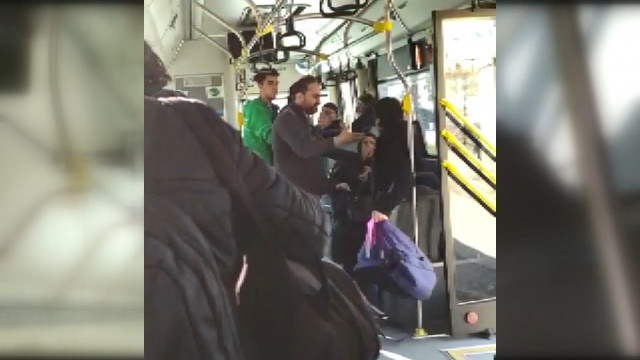Üstü kirli diye çocuğu otobüsten attı, tepki gösteren yolcuyu darp etti - Resim : 1