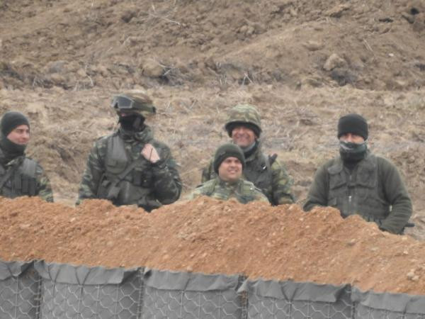 Yunan askeri anons yaptı: Taşkınlık yapanları almayacağız