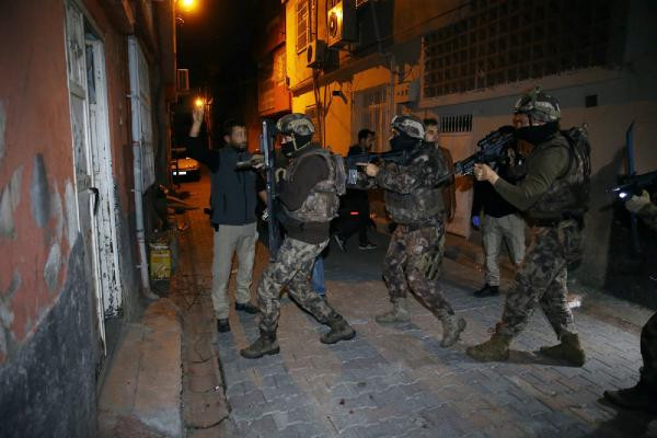 Adana'da DEAŞ ve El Kaide operasyonu - Resim : 2