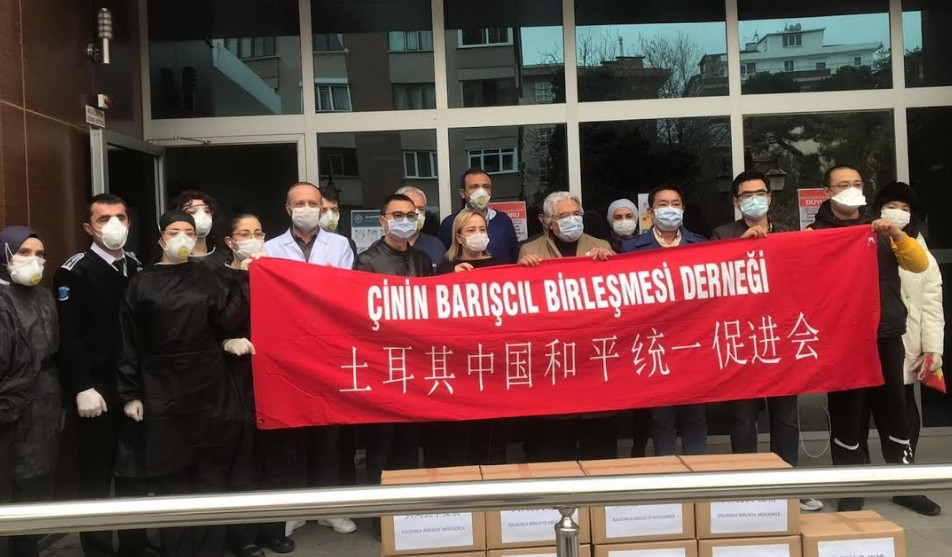 Çin’den Maltepe’ye 10 bin maske bağışı