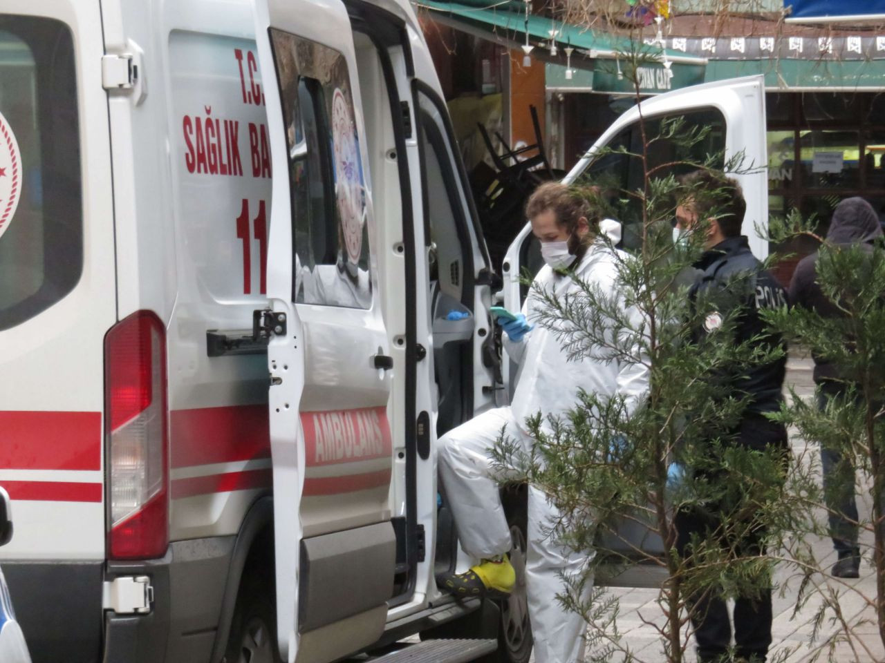 Kadıköy'de İngiliz öğretmen evinde ölü bulundu