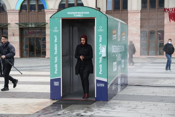 Koronavirüse karşı dezenfeksiyon tüneli