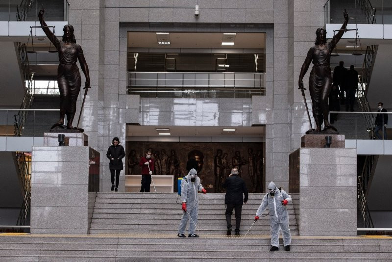 Çağlayan Adliyesi'nde koronavirüs tedbirleri