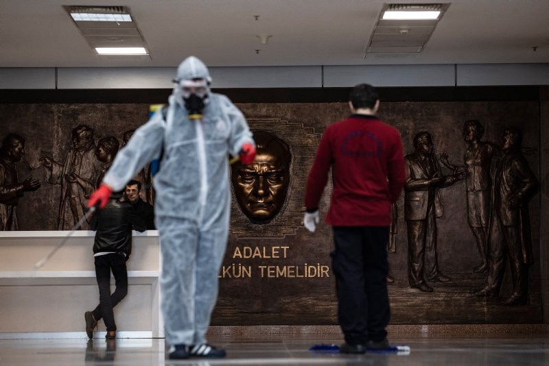 Çağlayan Adliyesi'nde koronavirüs tedbirleri
