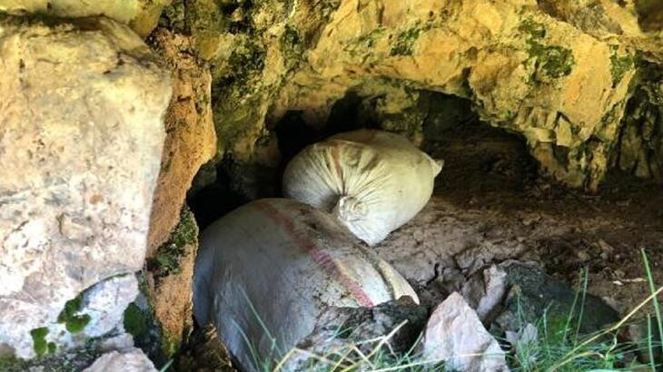 Diyarbakır'da bir mağarada 300 kilo esrar bulundu