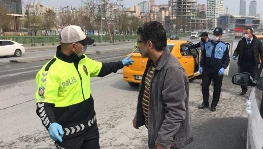 İstanbul'da toplu taşıma denetiminde ilginç diyalog