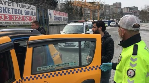 İstanbul'da toplu taşıma denetiminde ilginç diyalog