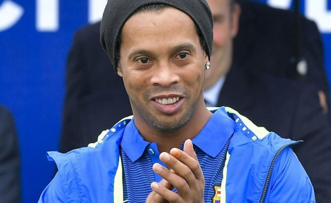 Ronaldinho gözaltına alındı