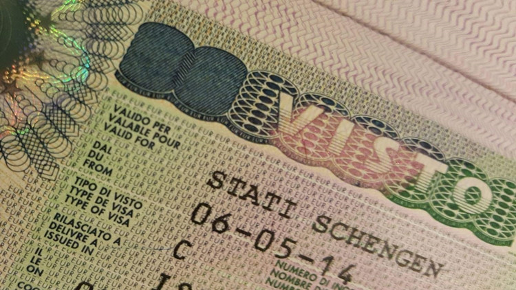 Schengen vizesi bitenlere ‘koronavirüs' jesti