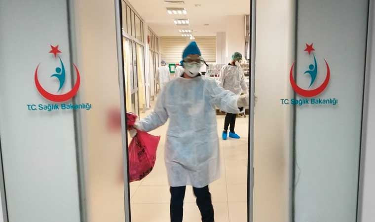 İzmir'de 266 sağlık çalışanı koronavirüse yakalandı