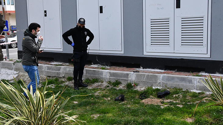 Trafonun yakına bırakılan telefon polisi alarma geçirdi
