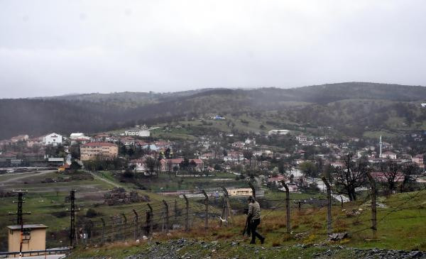 Karantina kararını duyanlar marketlere koştu