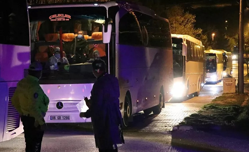İngiltere'den getirilen Türk vatandaşları karantinada