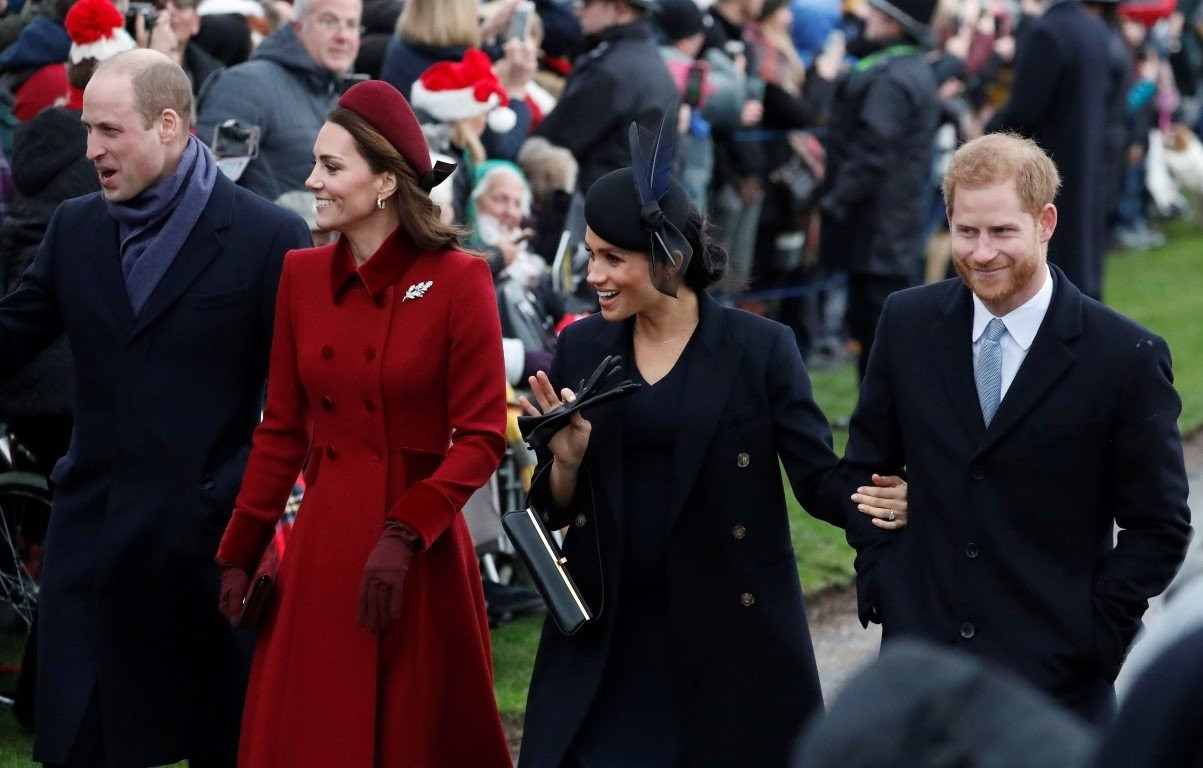 Prens Harry ve eşi Meghan Markle'den Kraliyet’e imalı mesaj