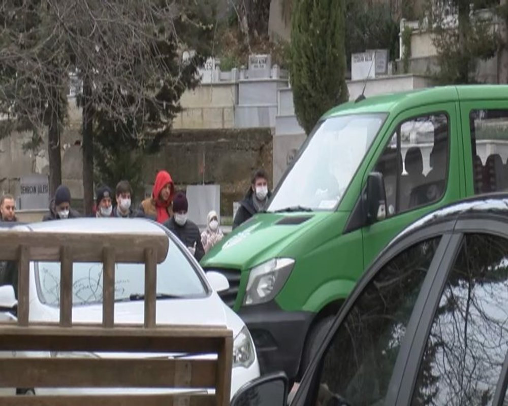 Türkiye Cemil Hocası'nı saygı duruşuyla uğurladı