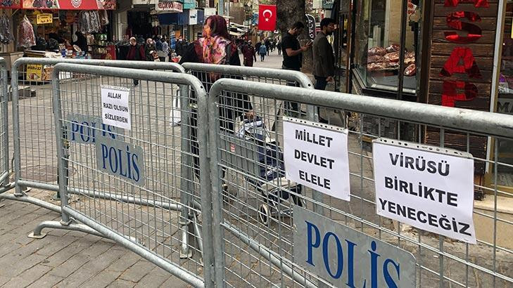 Polise vatandaşlardan moral yazıları