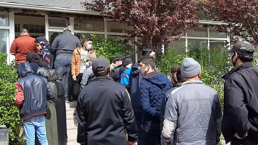 Yüzlerce mülteciyi heyecanlandıran dedikodu!