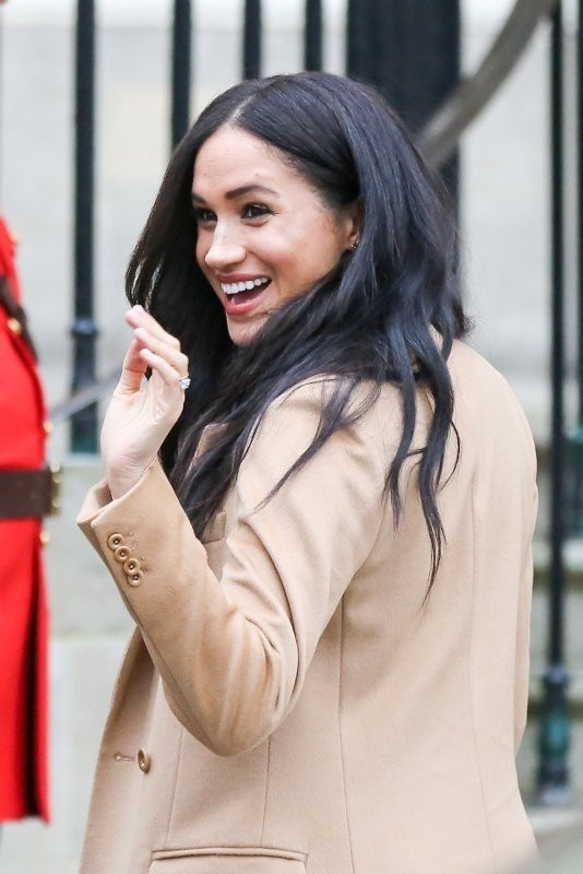 Prens Harry ve Meghan Markle’dan yeni hayata ilk adım