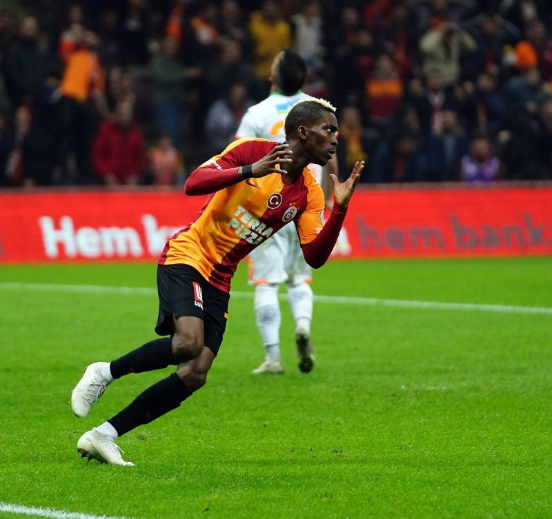 Galatasaray'ı korkutan Onyekuru gelişmesi!