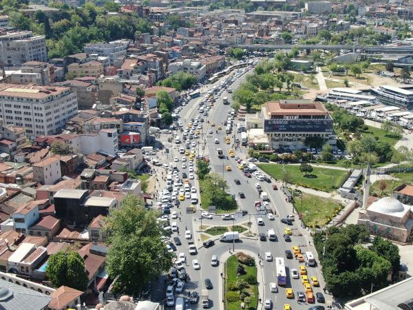 Eminönü ve Karaköy'de trafik yoğunluğu