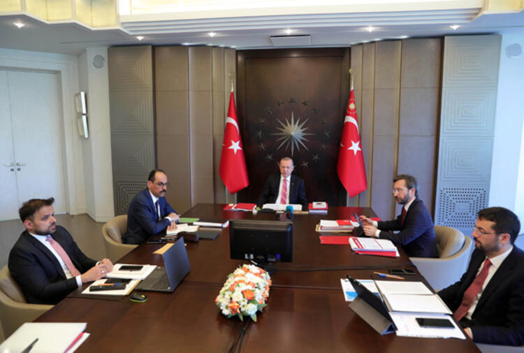 AVM'lerdeki yoğunluğu gören Erdoğan talimat verdi - Resim: 1