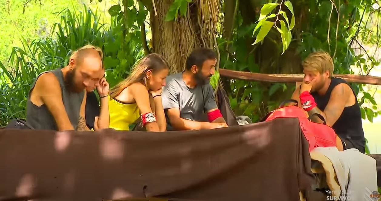 Survivor'dan elenen Ersin Korkut, Mert'in ailesini aradı