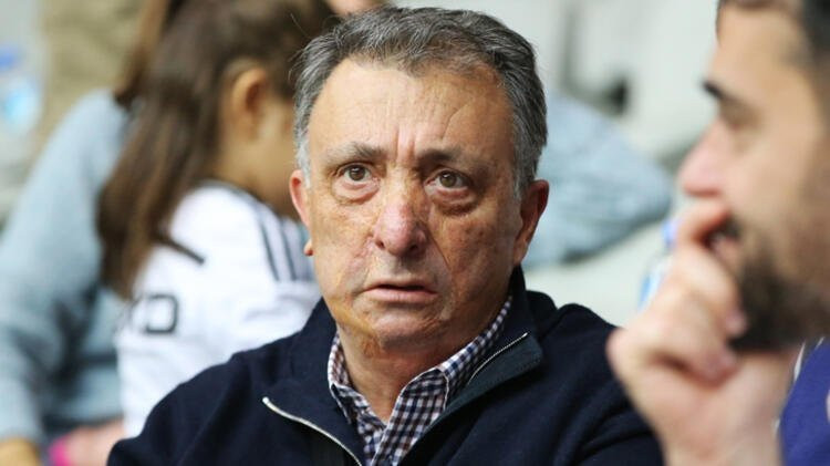 Burak Yılmaz'ın aracı hastane önünde görüldü, ortalık karıştı