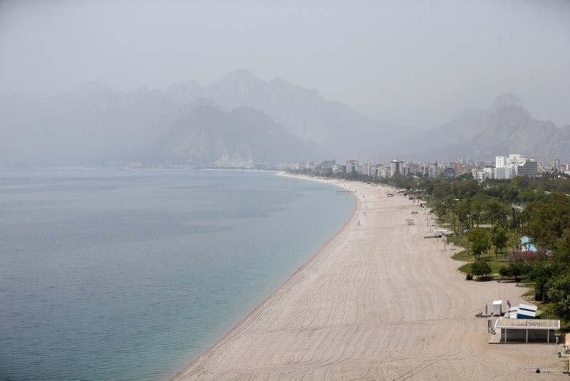 Antalya'yı nem bulutları kapladı