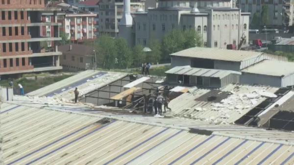 İstanbul'da sokağa çıkma yasağına rağmen fabrika yağmaladılar