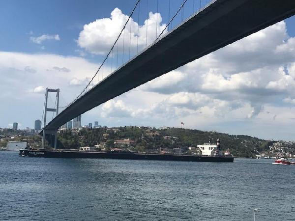 İstanbul Boğazı'ndan ''Corona'' geçti - Resim : 1