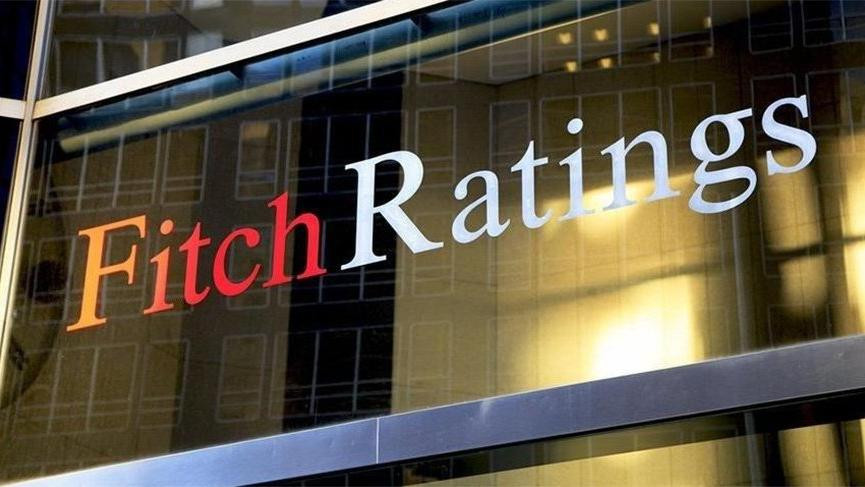 Fitch 3 Türk bankasının not görünümünü ''negatif''e indirdi