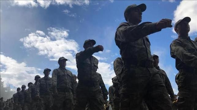 Suriye'de askere komutan dayağı iddiası!