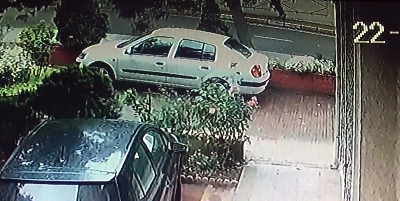 Fırtına İstanbul'da ortalığı savaş alanına çevirdi