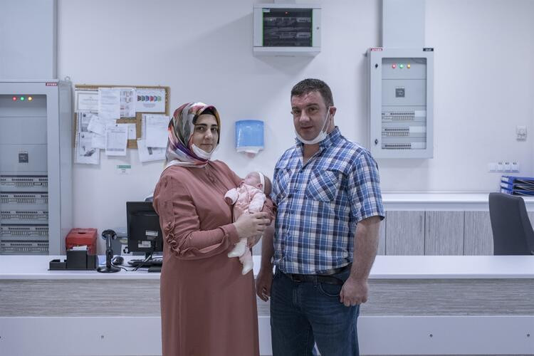 Koronavirüs hayatlarını mahvetti! Anne ve bebeğin ''koronavirüs'' hikayesi!