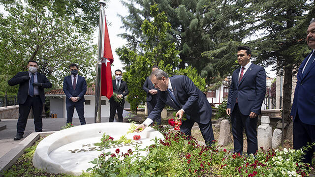 BBP Genel Başkanı Destici'den Muhsin Yazıcıoğlu'nun kabrine ziyaret