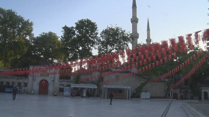 Koronavirüs gölgesinde sessiz bayram