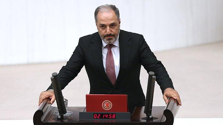 ''AK Parti'deyken çocuklarımın yüzüne bakamıyordum''