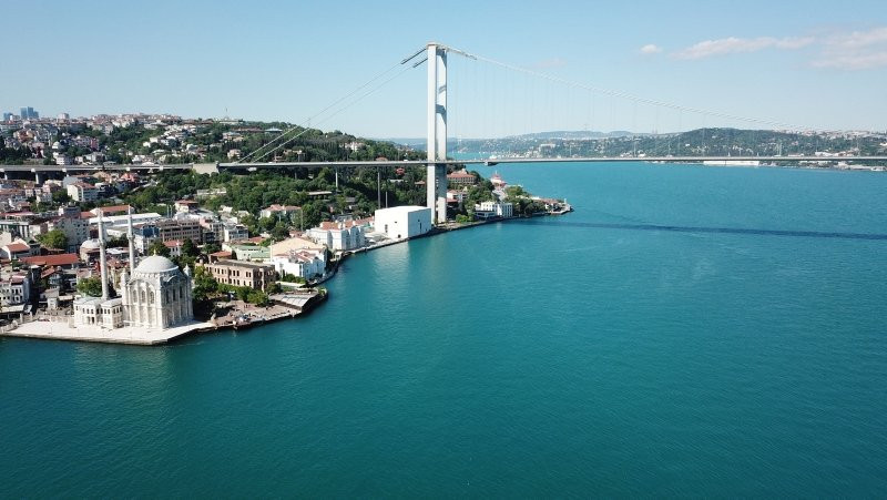 İstanbul Boğazı turkuaza bürünmüştü; nedeni ortaya çıktı