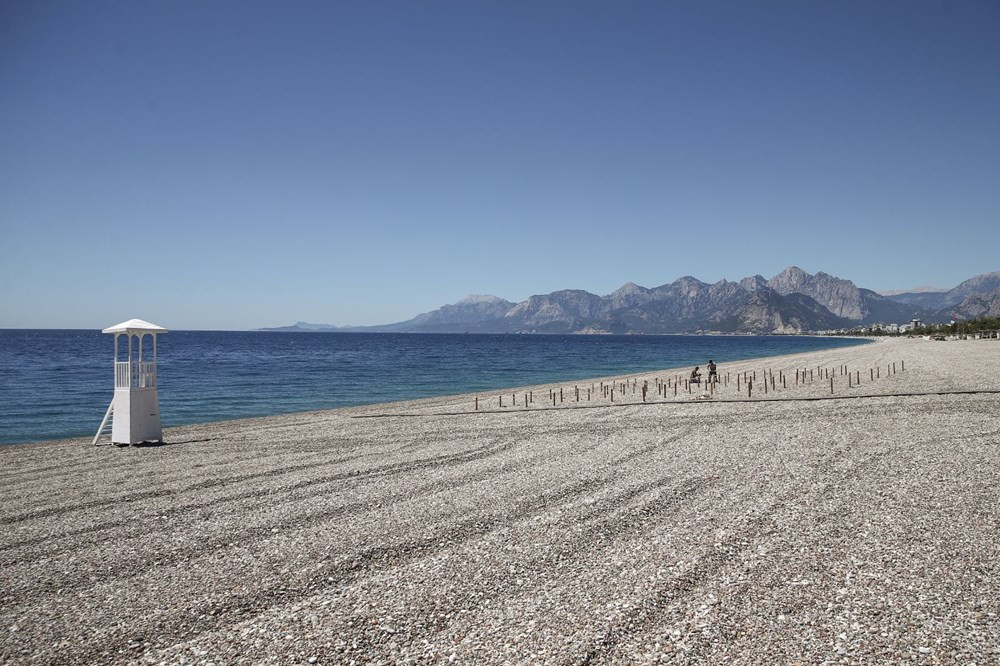 Türkiye'nin tatil cenneti plajında deniz keyfine koronavirüs ayarı - Resim: 4
