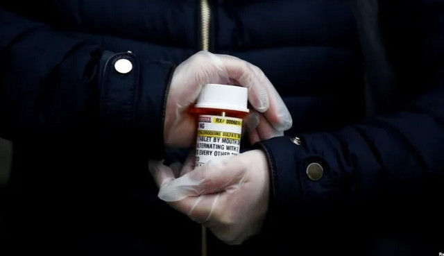 DSÖ, Trump'ın da kullandığı ilacın kullanımını askıya aldı