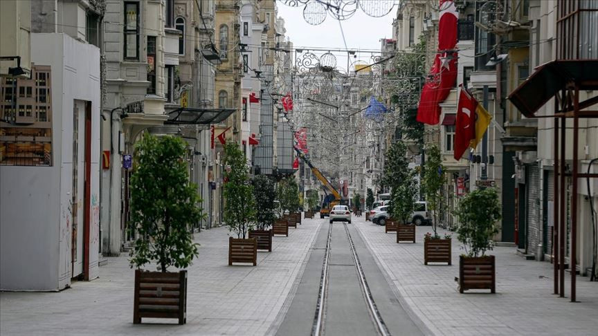 Bilim Kurulu üyeleri uyardı: Virüsün etkisi geçmedi ikinci dalga gelebilir!