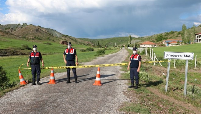 Bir mahalleye daha koronavirüs karantinası