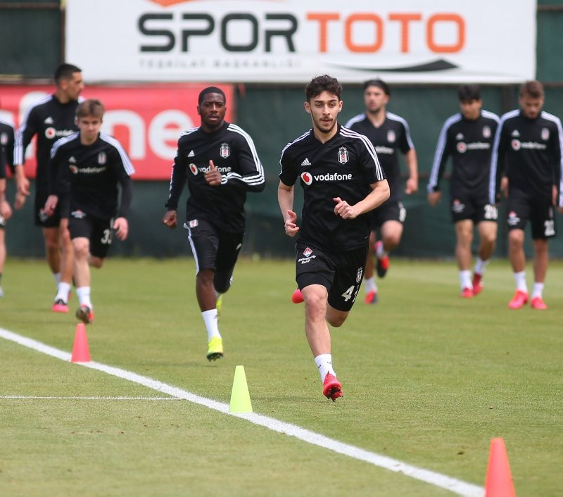 Nani'den Beşiktaş'a sürpriz teklif!