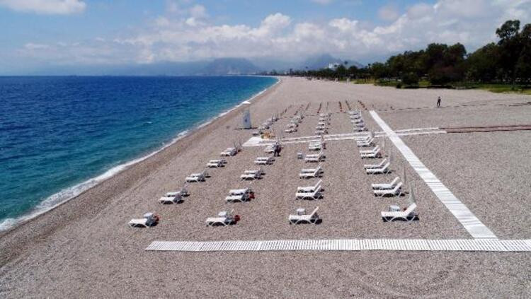 Konyaaltı Sahili yeni döneme hazır! Plajlar böyle olacak