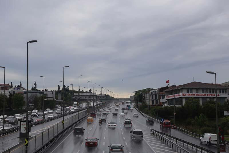 Sokağa çıkma yasağı sonrası İstanbul trafiğinde son durum