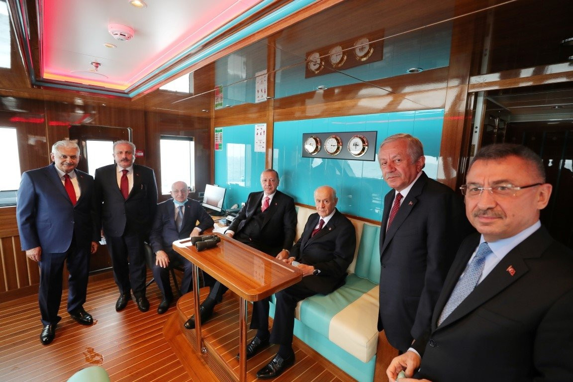 Erdoğan ve Bahçeli, Demokrasi ve Özgürlükler Adası'nı gezdi