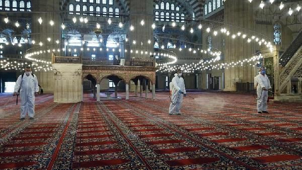 Cuma namazı öncesi camiler için kritik uyarı!