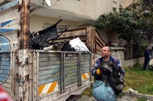 İstanbul'da dehşete düşüren anlar! Canlarını zor kurtardılar