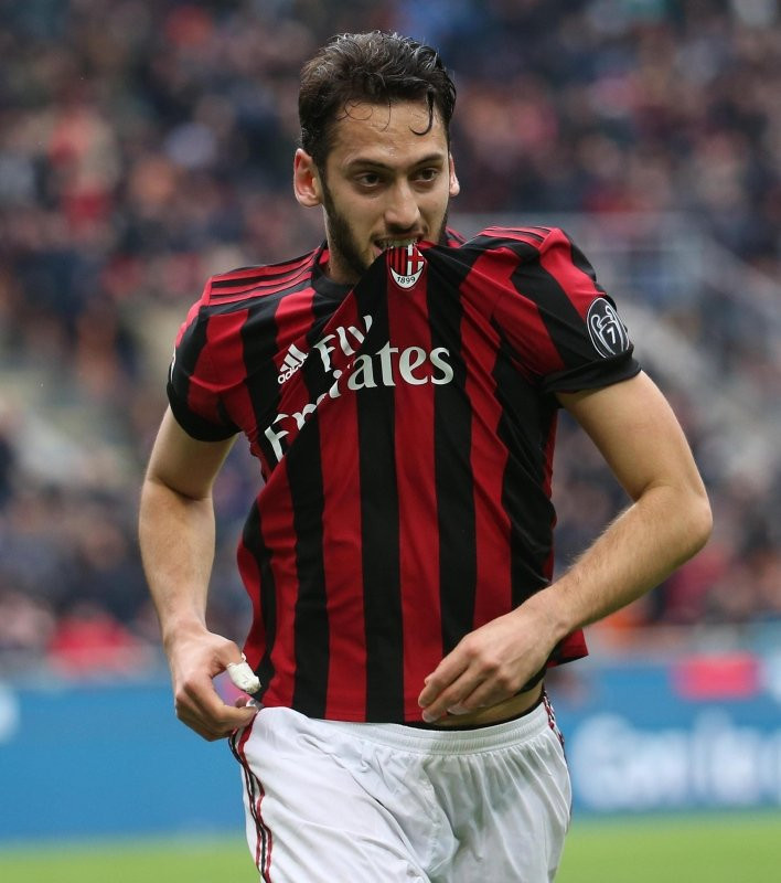 Hakan Çalhanoğlu'ndan flaş itiraf! Bir gün Galatasaray'a...