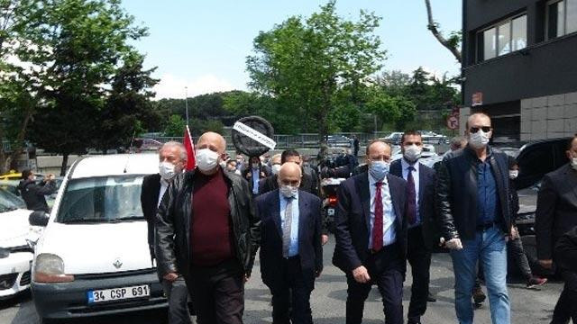 Demokratlar Platormu üyelerinden ''Adnan Menderes'' protestosu